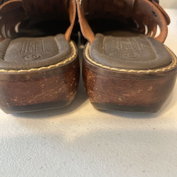 PREDICTIONS LEATHER COLLECTION WOMENS SHOES 8.5 BROWN SLIP-ON WEAVE - Picture 7 of 12